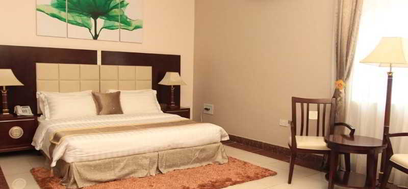איקג'ה Grandbee Suites מראה חיצוני תמונה
