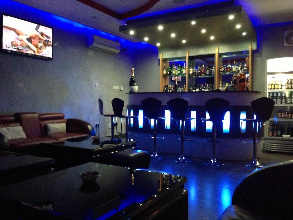 איקג'ה Grandbee Suites מראה חיצוני תמונה