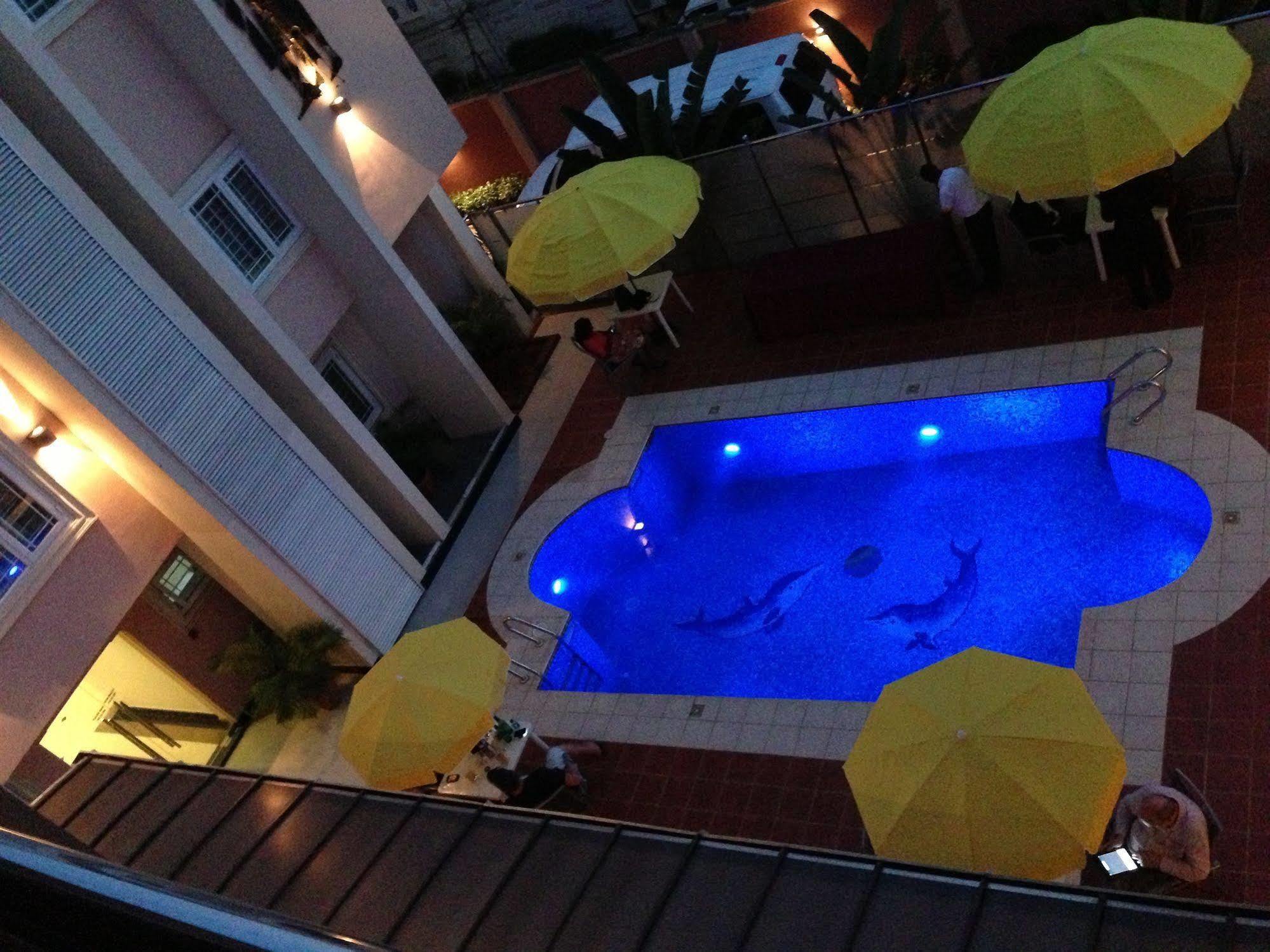 איקג'ה Grandbee Suites מראה חיצוני תמונה